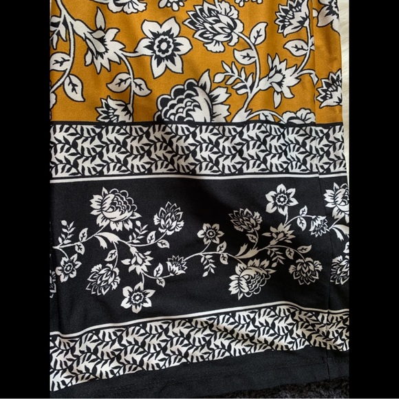 *NWT Women’s palazzo pants SIZE XS NWT* - Picture 5 of 9